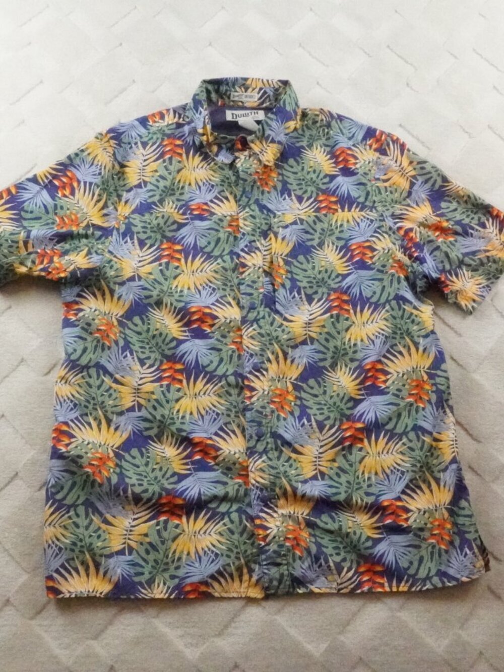 Duluth Trading Co Button Up Shirt Mens Medium Floral Tropical Print